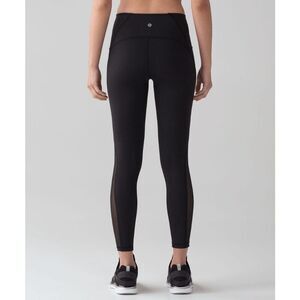 247- EUC Size 6 Lululemon Train Times 7/8 Pant